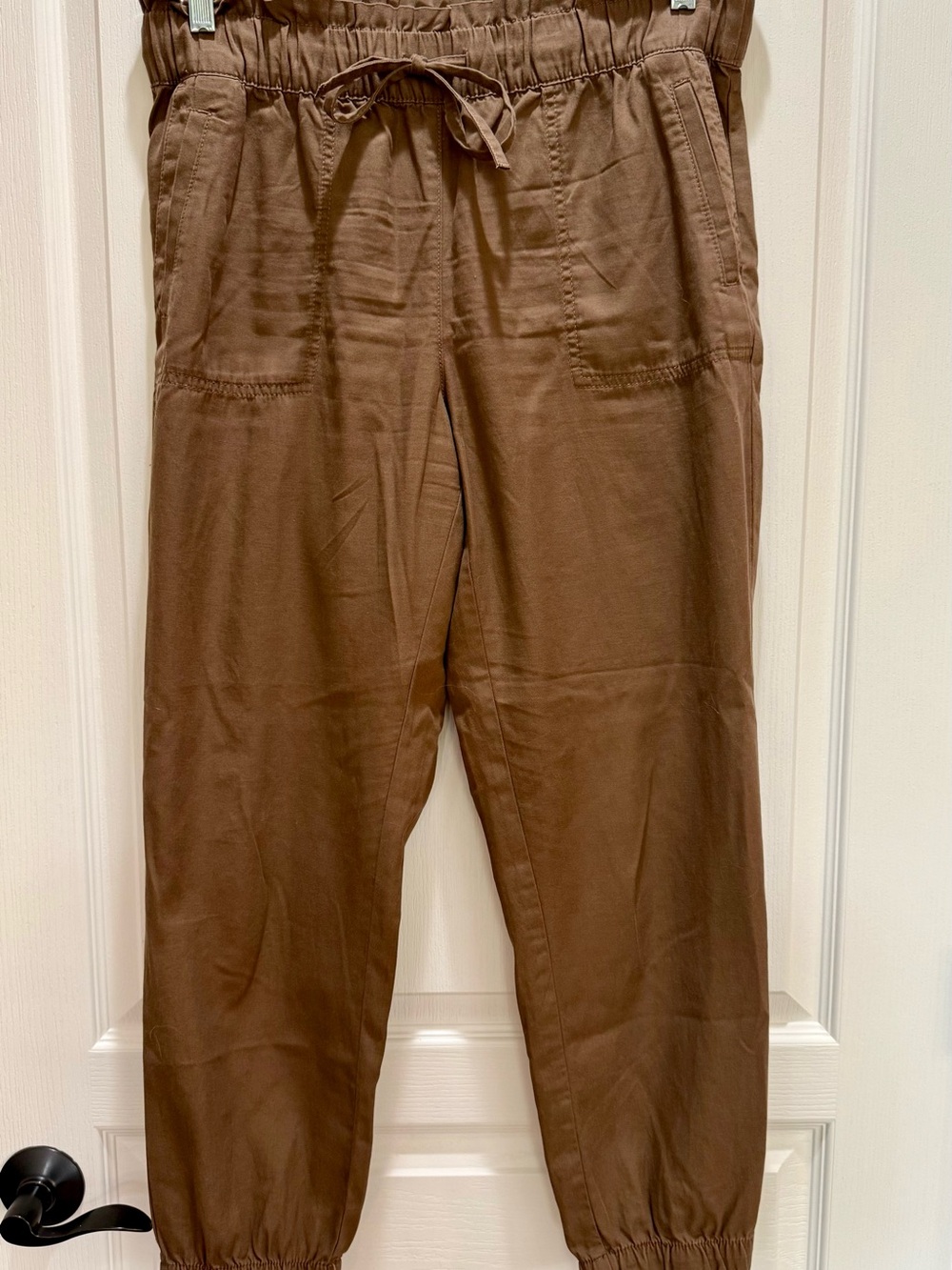 LOFT Brown Elastic Waist Drawstring Jogger Pants Size M in excellent condition.